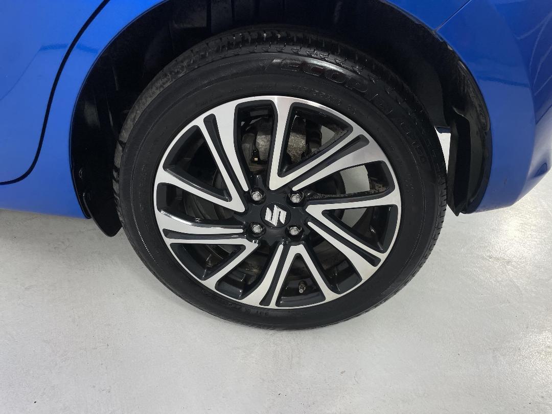 Photo '11' of Suzuki Swift