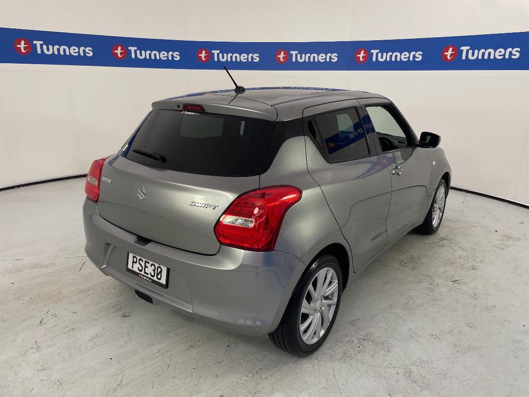 Photo '7' of Suzuki Swift