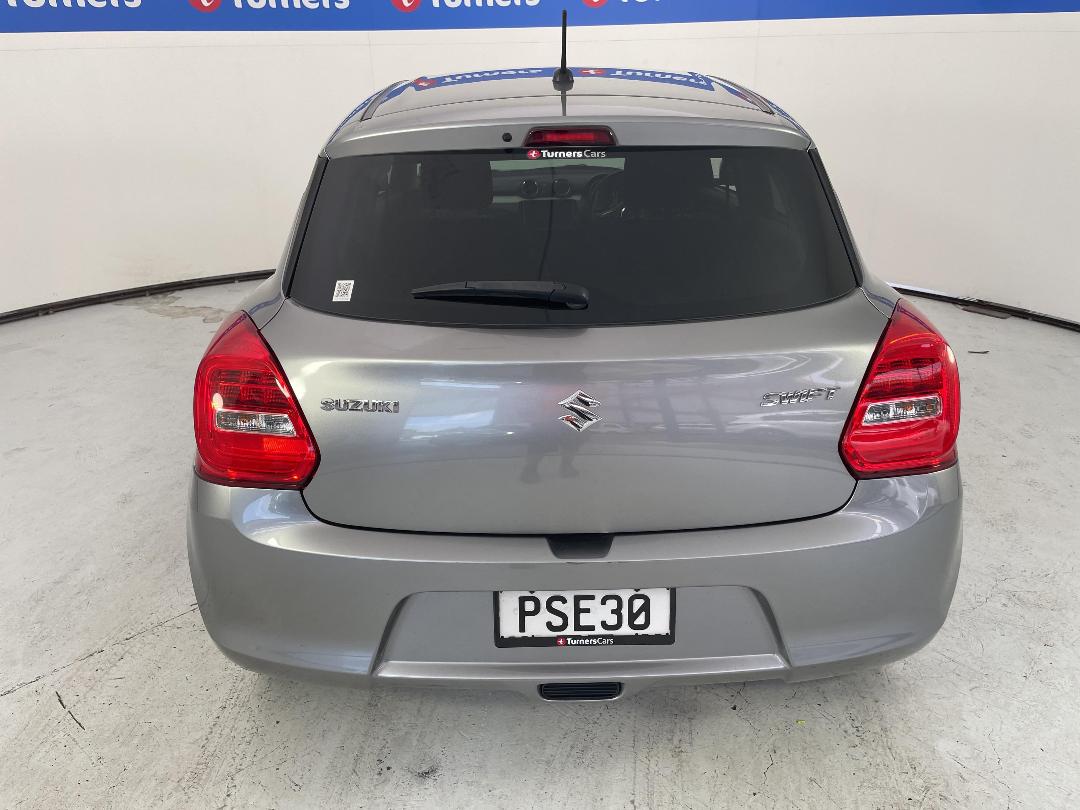 Photo '6' of Suzuki Swift