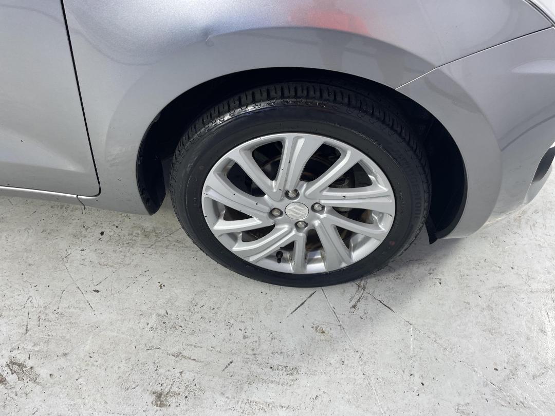 Photo '9' of Suzuki Swift