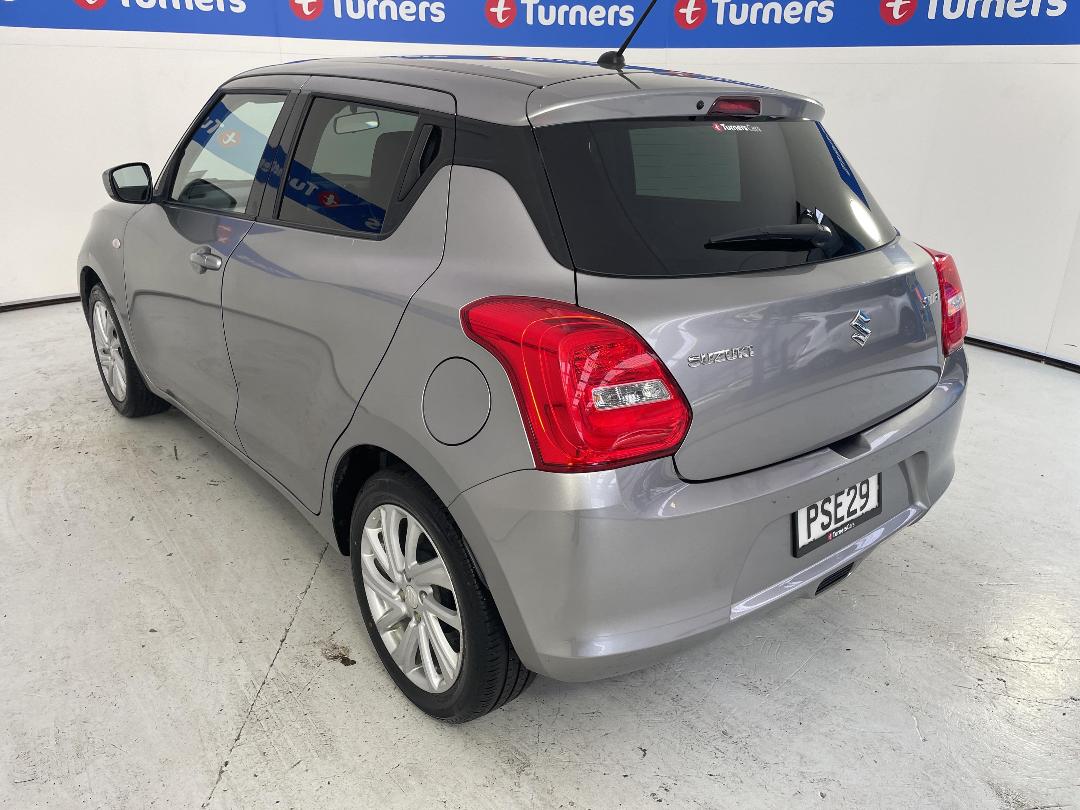 Photo '5' of Suzuki Swift