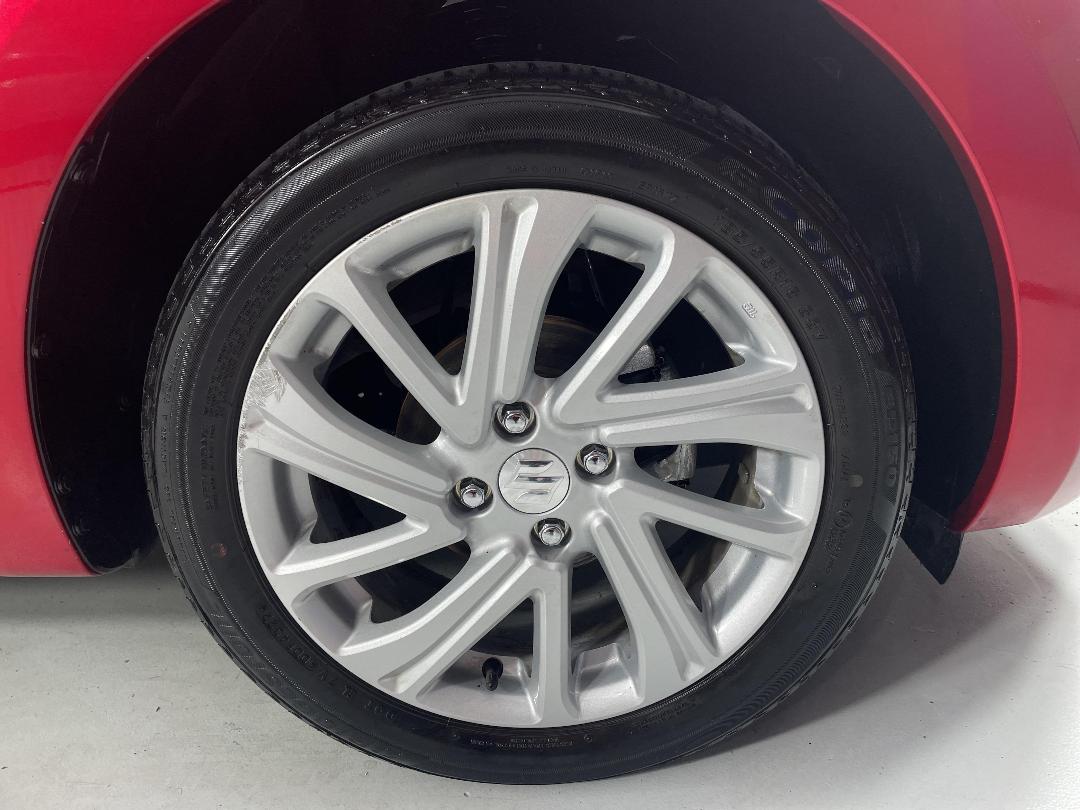 Photo '9' of Suzuki Swift