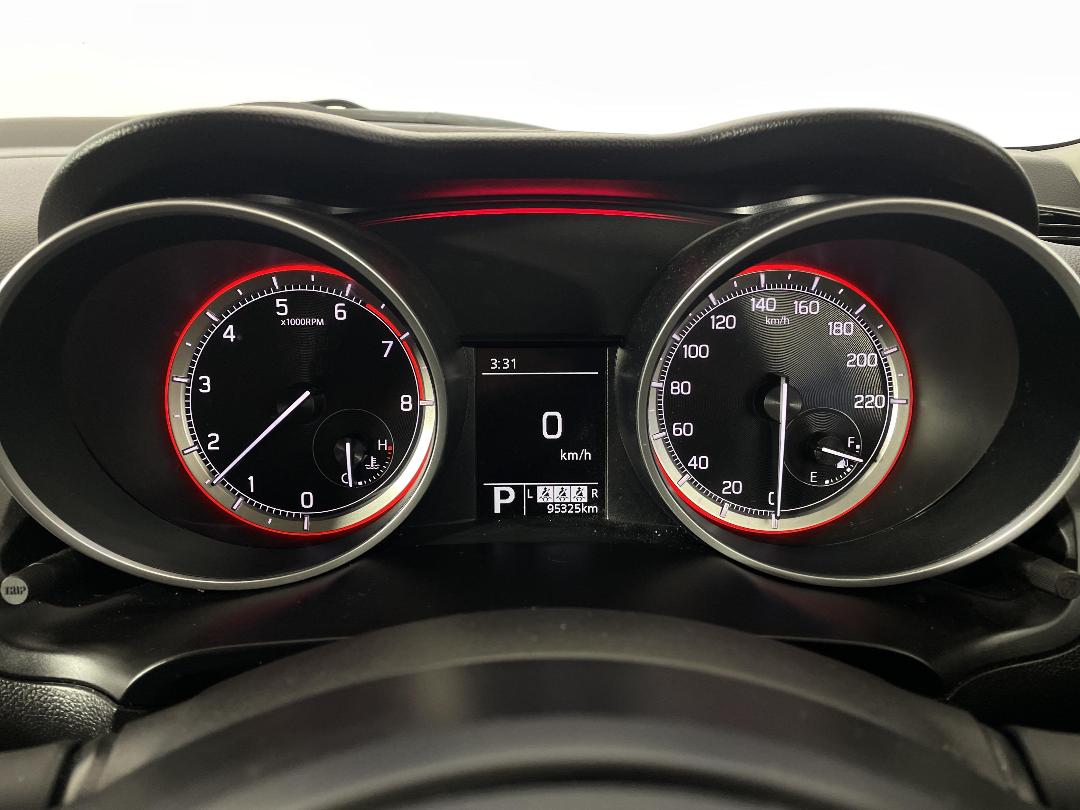 Photo '21' of Suzuki Swift