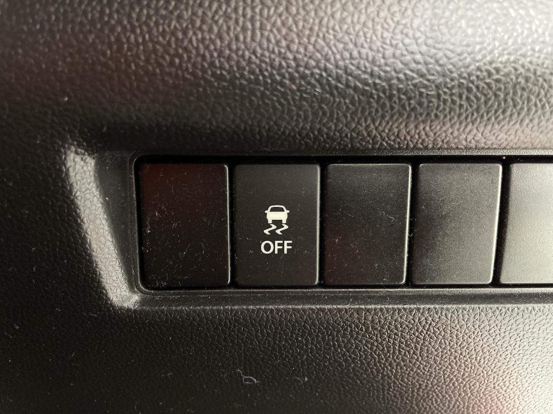 Photo '23' of Suzuki Swift