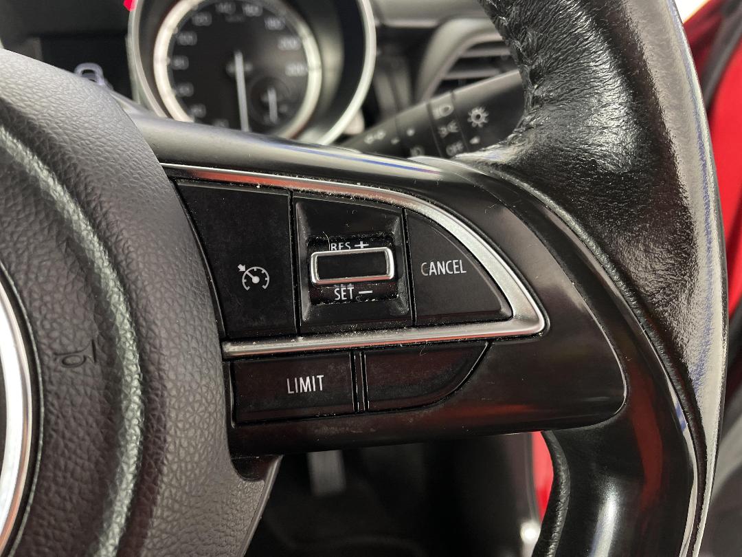 Photo '24' of Suzuki Swift