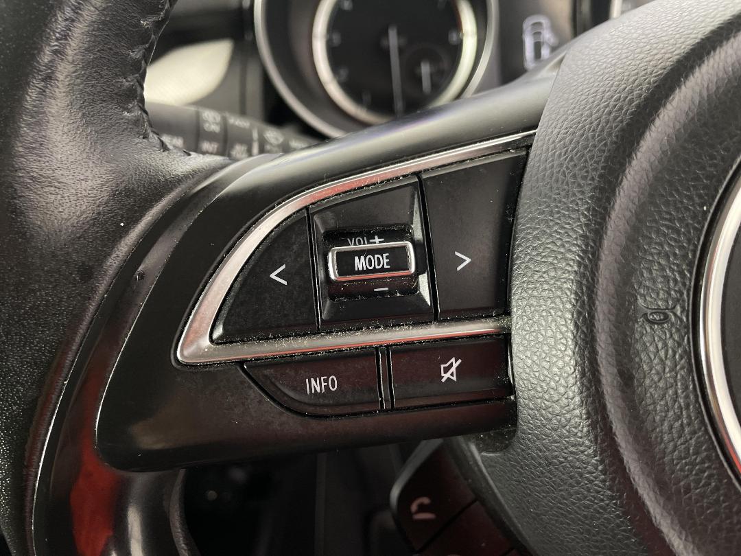 Photo '25' of Suzuki Swift