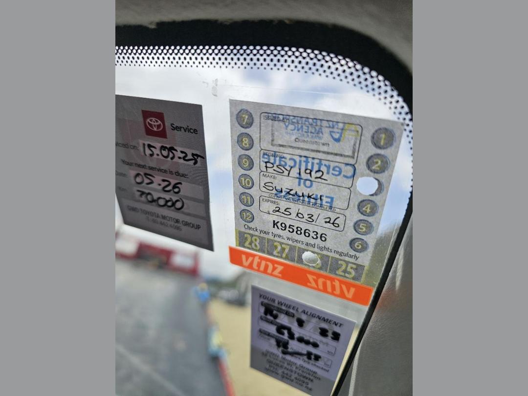 Photo '17' of Suzuki Swift GLX Hybrid Photo '17' of Suzuki Swift GLX Hybrid