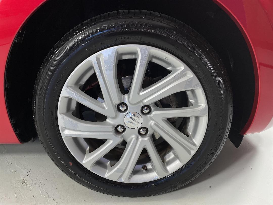 Photo '9' of Suzuki Swift