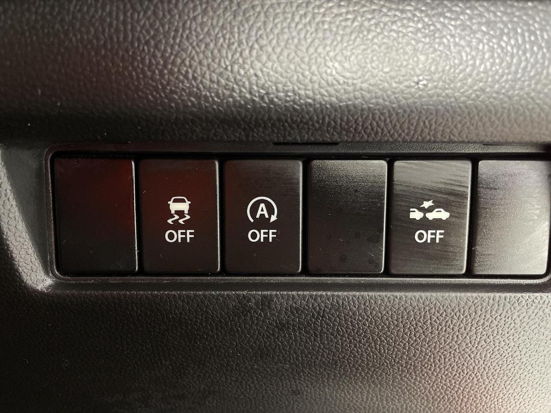 Photo '23' of Suzuki Swift