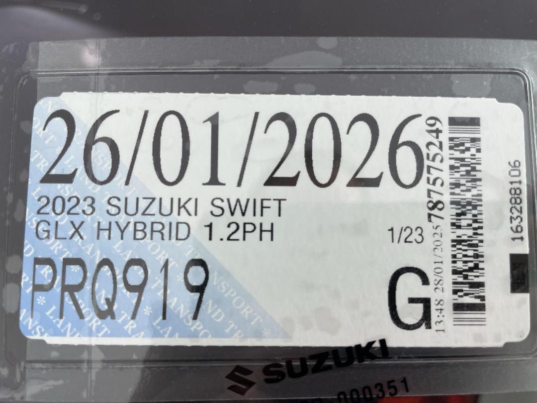 Photo '30' of Suzuki Swift