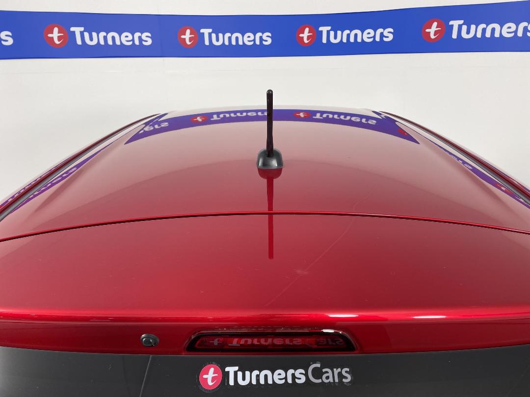 Photo '31' of Suzuki Swift