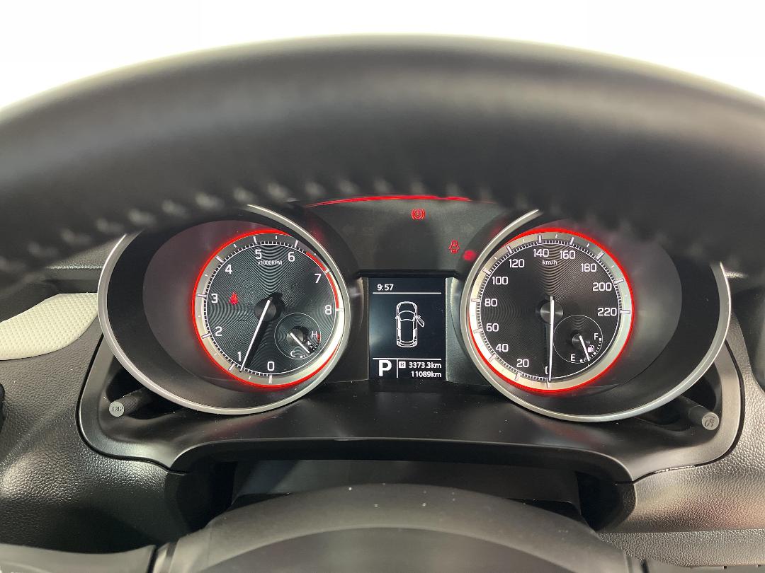 Photo '21' of Suzuki Swift