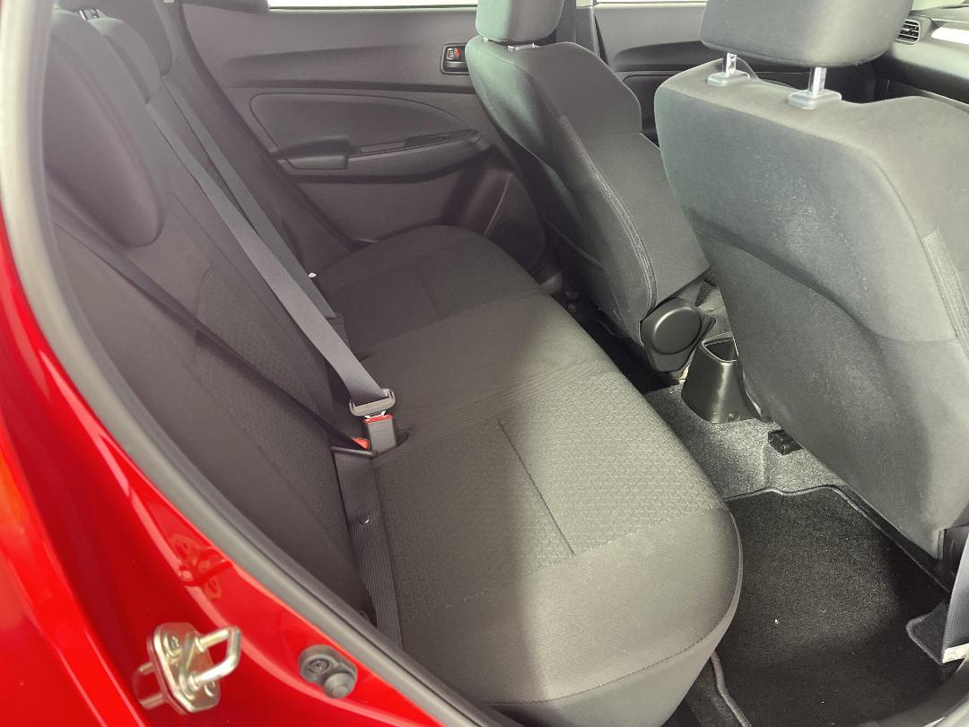 Photo '20' of Suzuki Swift