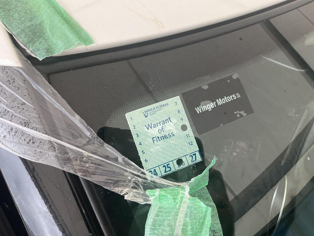 Photo '12' of Suzuki Swift RS Hybrid