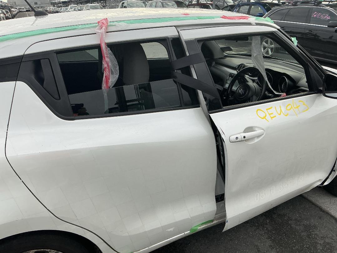 Photo '14' of Suzuki Swift RS Hybrid