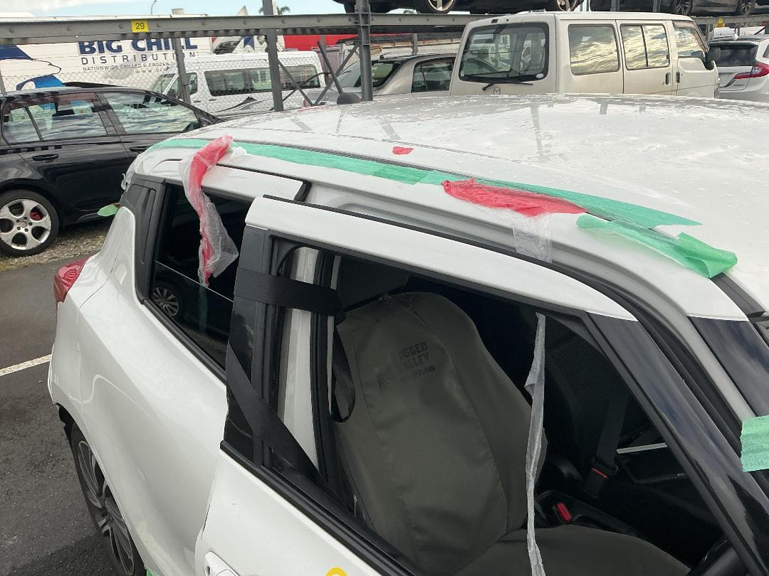 Photo '18' of Suzuki Swift RS Hybrid