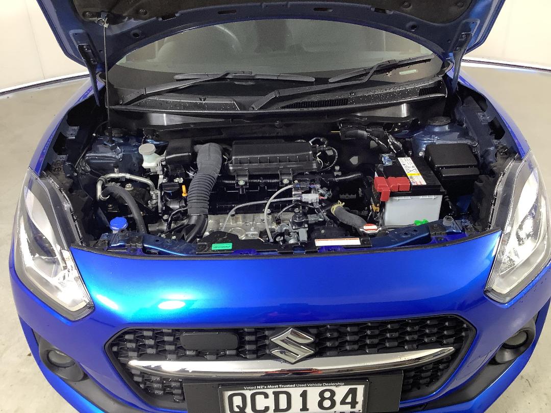 Photo '13' of Suzuki Swift