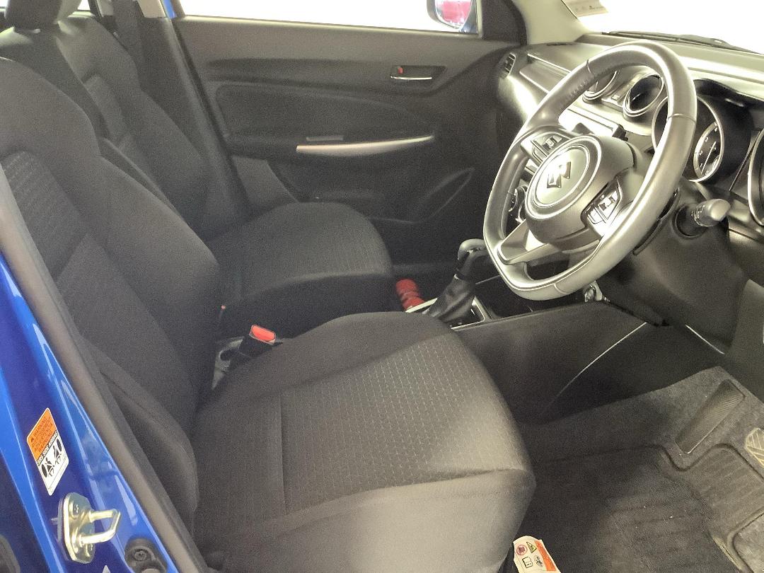 Photo '16' of Suzuki Swift