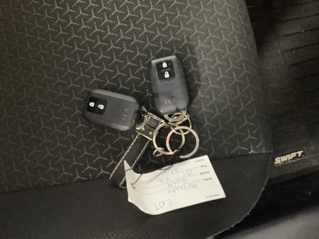 Photo '22' of Suzuki Swift