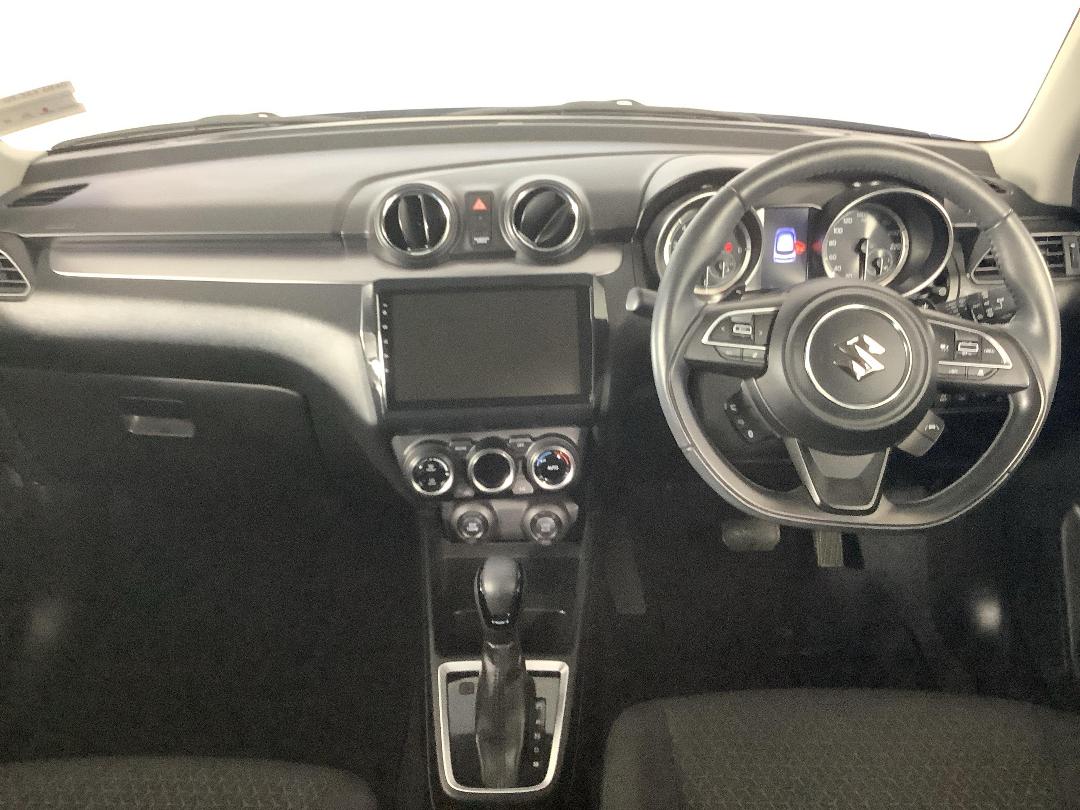 Photo '17' of Suzuki Swift