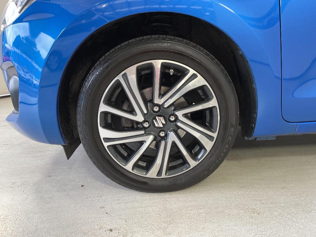 Photo '10' of Suzuki Swift