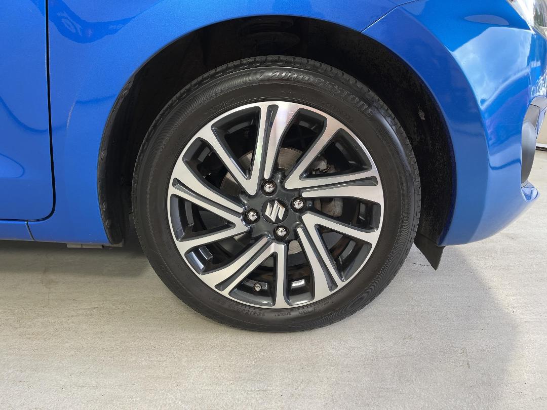 Photo '9' of Suzuki Swift