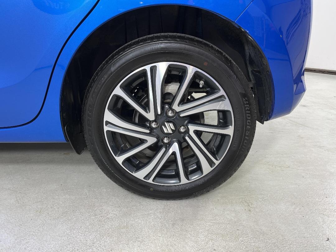 Photo '11' of Suzuki Swift