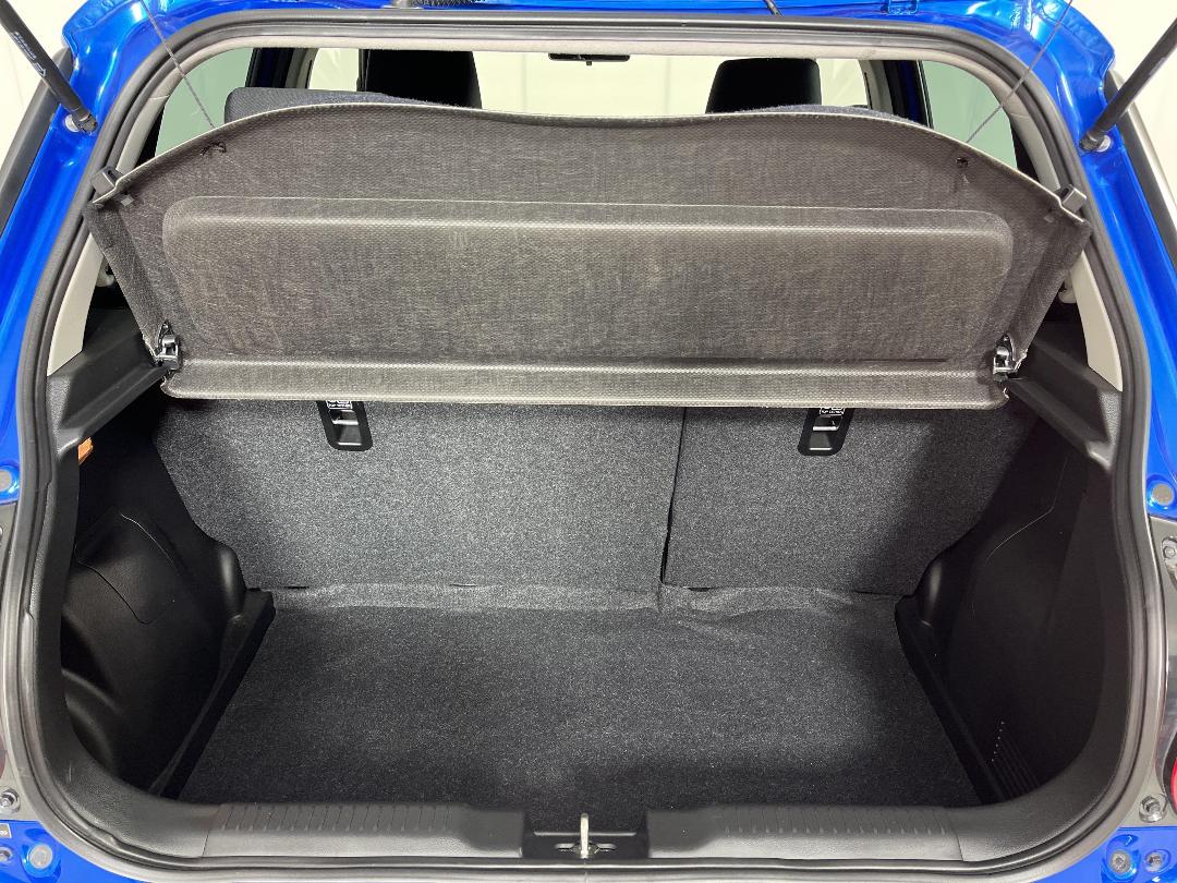 Photo '14' of Suzuki Swift