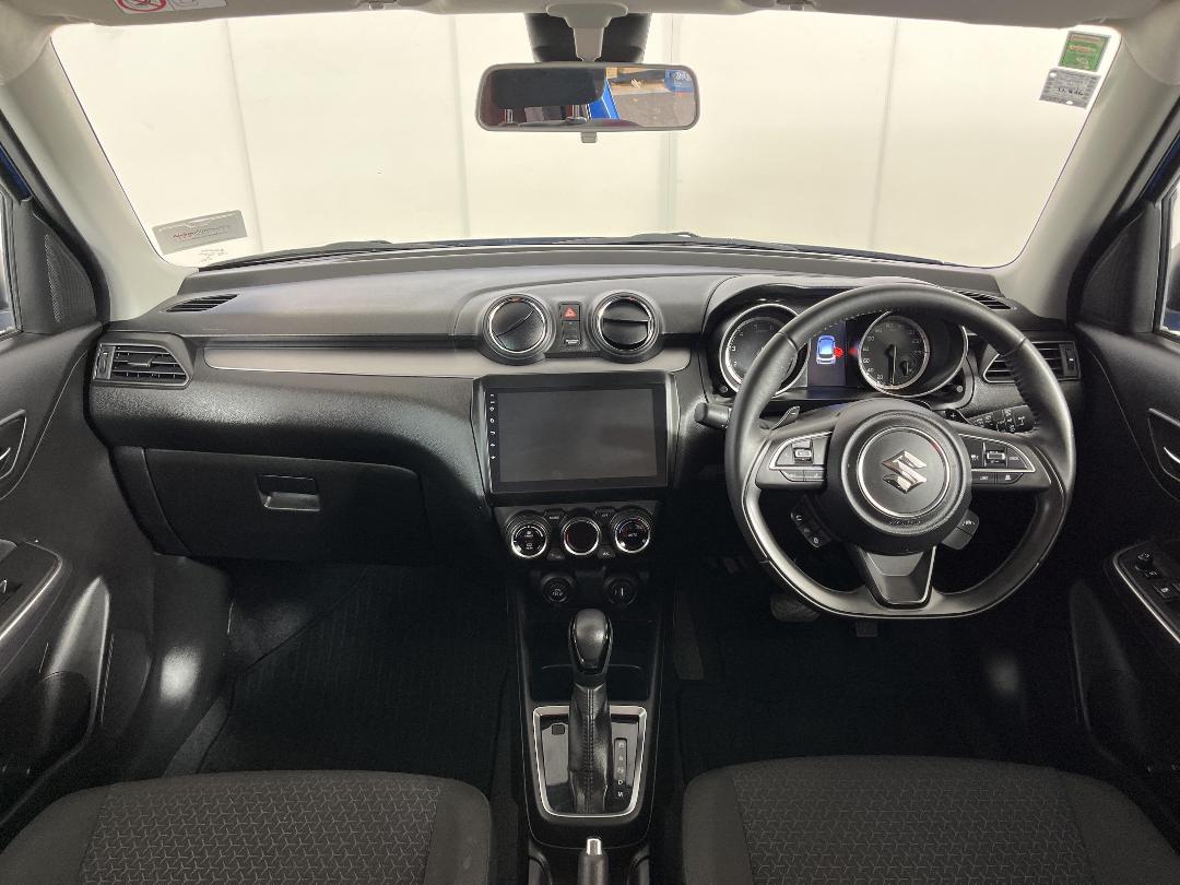 Photo '17' of Suzuki Swift