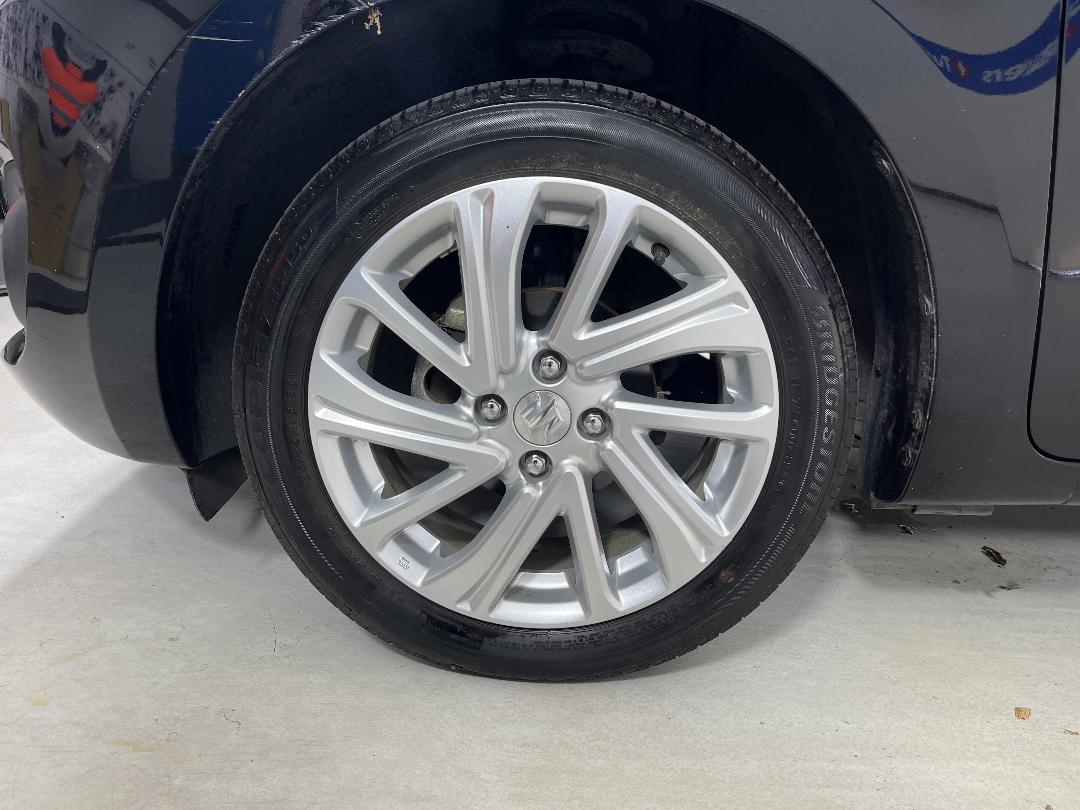 Photo '10' of Suzuki Swift