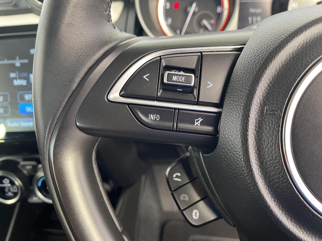 Photo '27' of Suzuki Swift