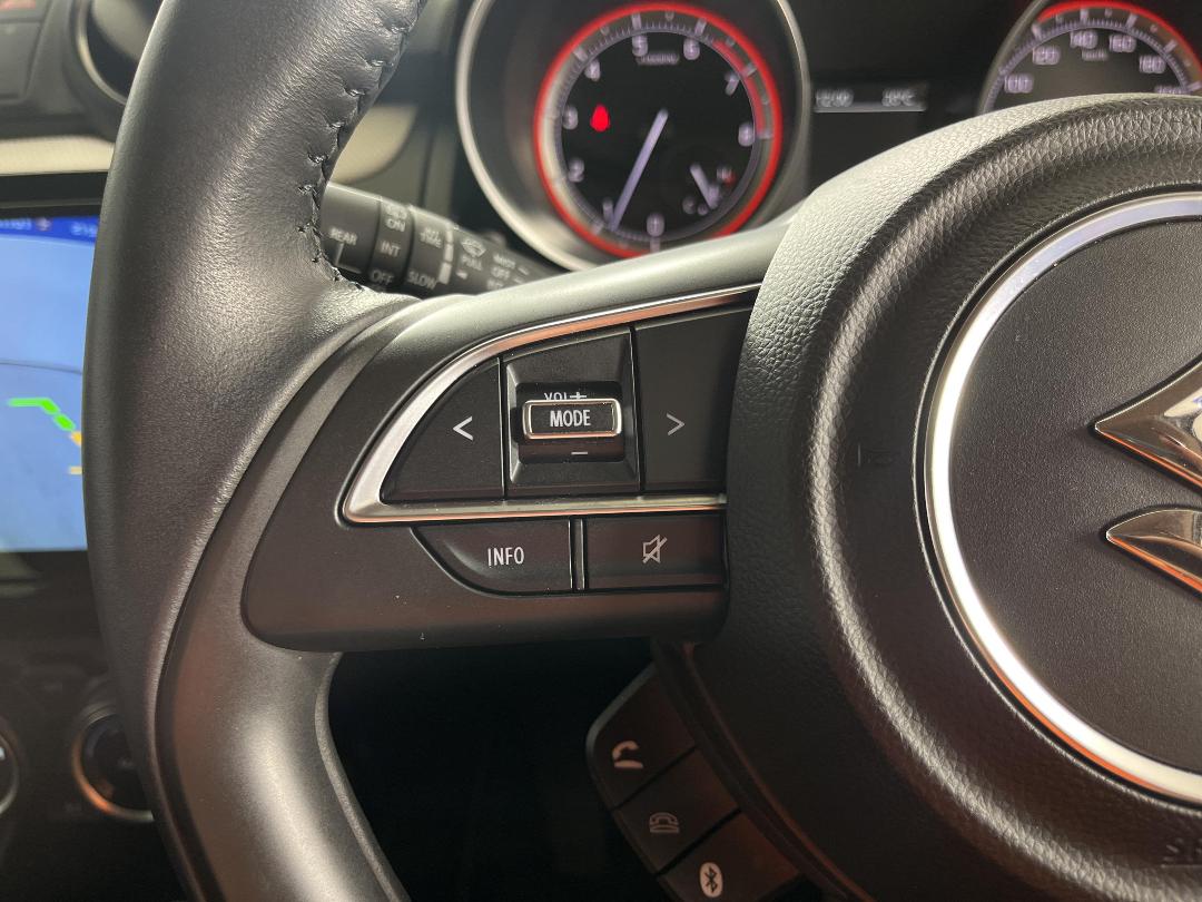 Photo '25' of Suzuki Swift