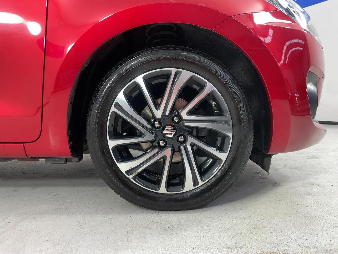 Photo '9' of Suzuki Swift Photo '9' of Suzuki Swift