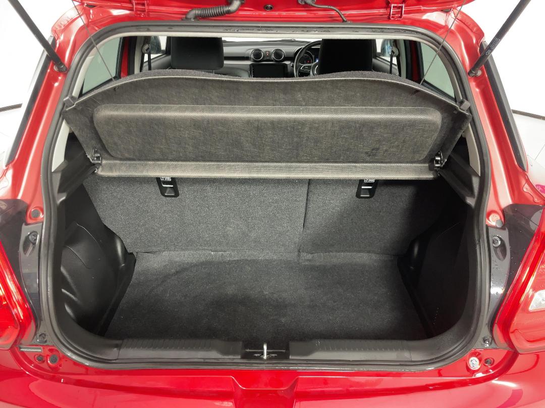 Photo '14' of Suzuki Swift Photo '14' of Suzuki Swift