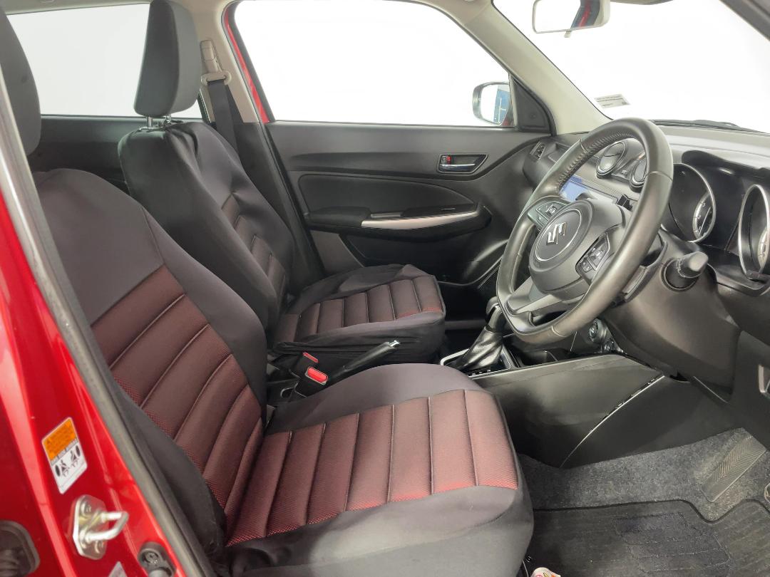 Photo '16' of Suzuki Swift Photo '16' of Suzuki Swift