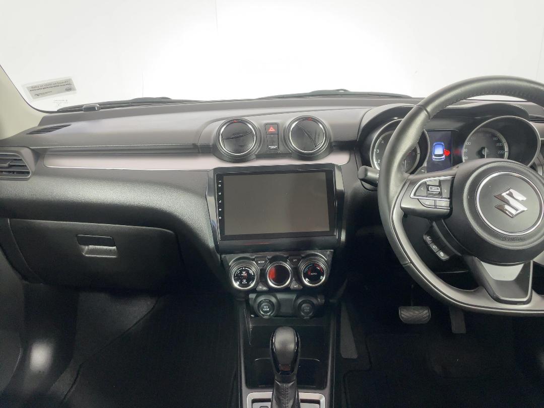 Photo '17' of Suzuki Swift Photo '17' of Suzuki Swift