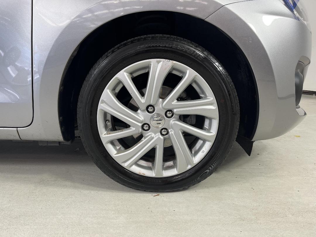 Photo '9' of Suzuki Swift Photo '9' of Suzuki Swift