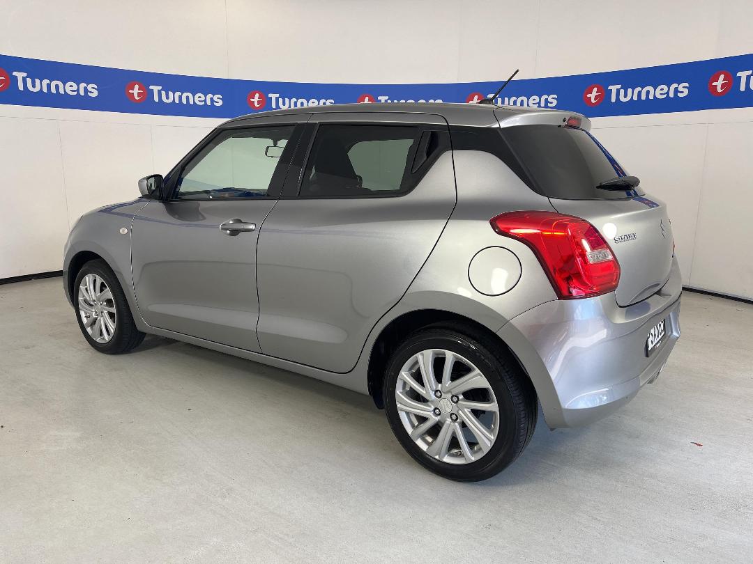 Photo '5' of Suzuki Swift Photo '5' of Suzuki Swift