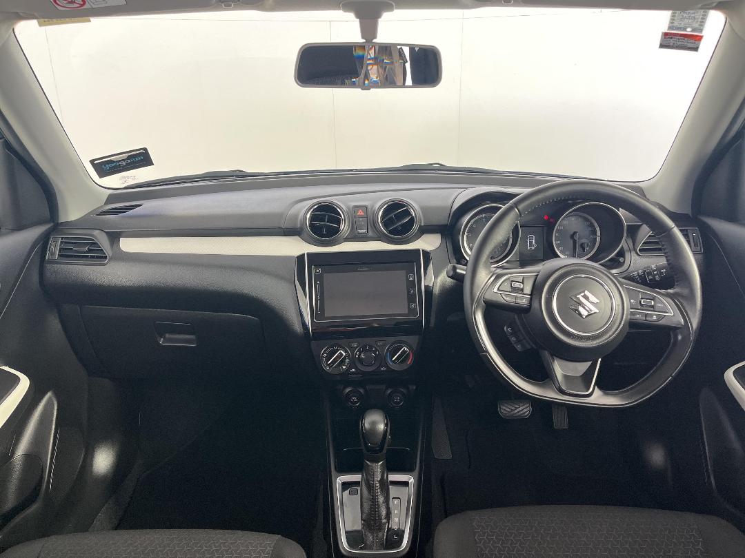 Photo '17' of Suzuki Swift Photo '17' of Suzuki Swift