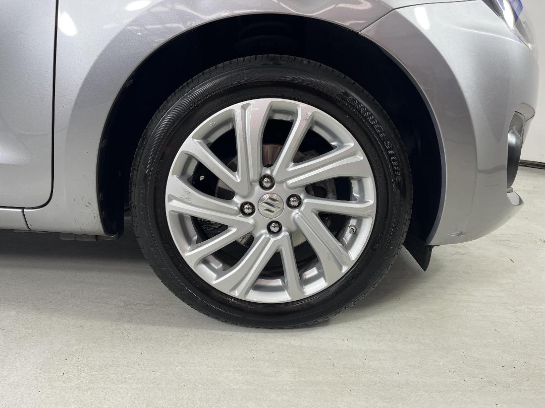 Photo '9' of Suzuki Swift