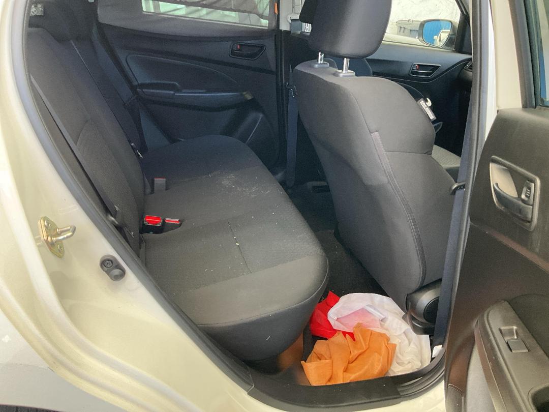 Photo '17' of Suzuki Swift GL