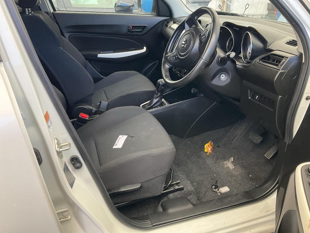 Photo '18' of Suzuki Swift GL