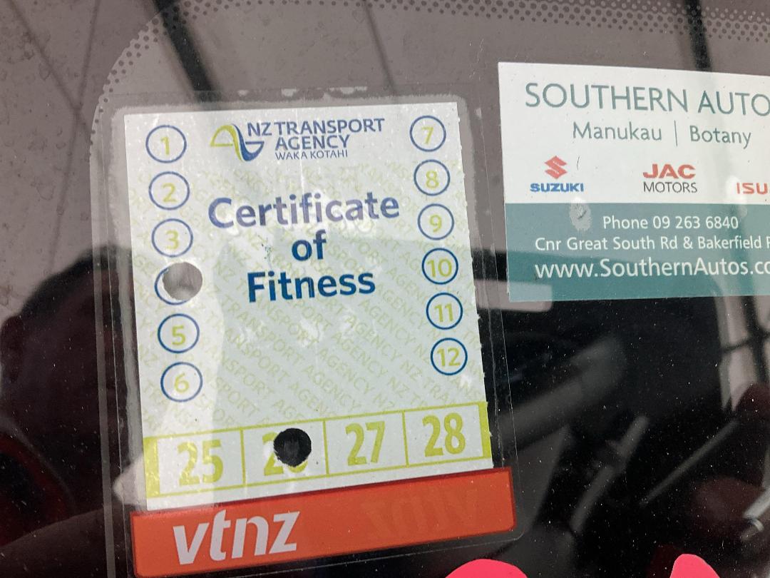 Photo '24' of Suzuki Swift GL