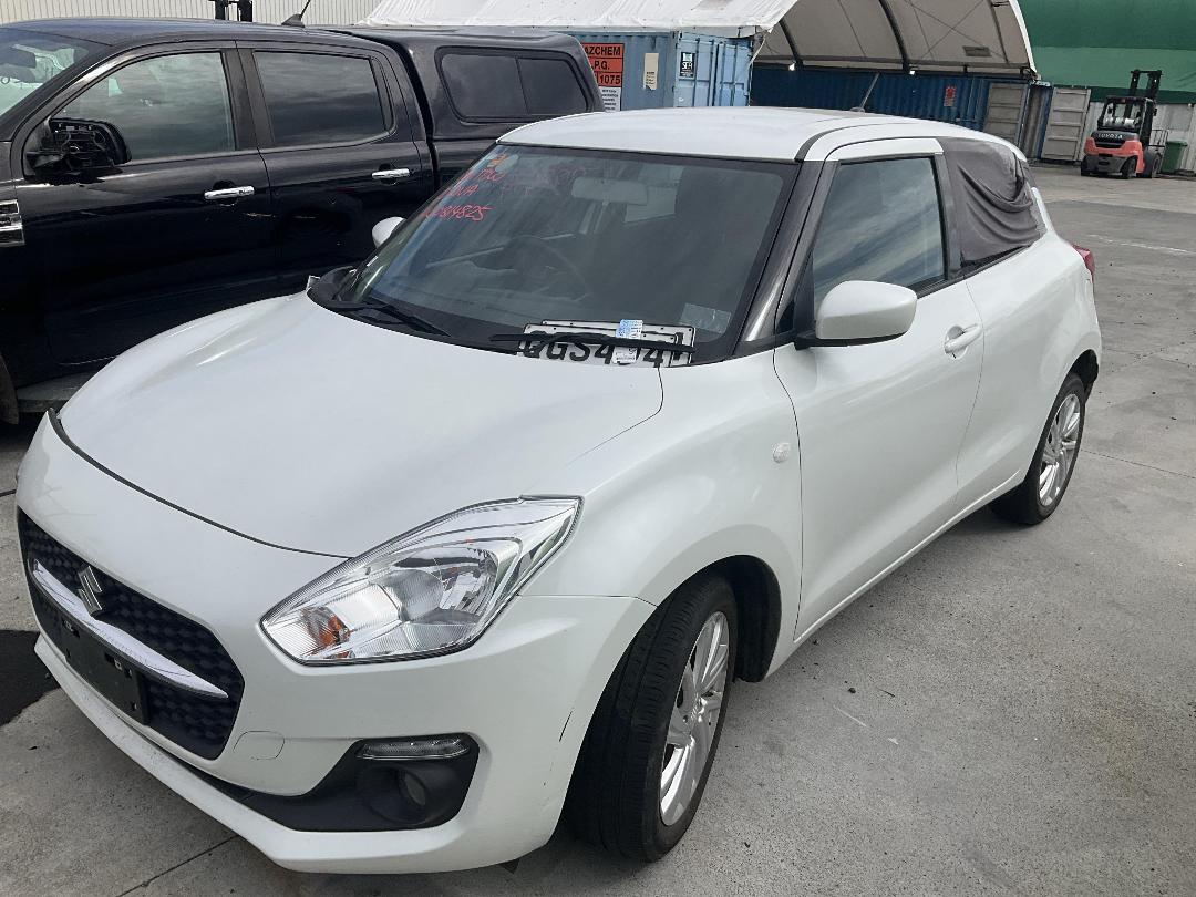 Photo '4' of Suzuki Swift GL