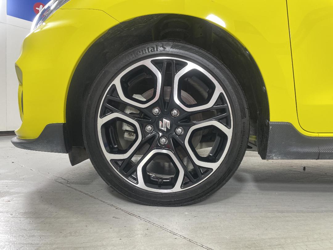 Photo '10' of Suzuki Swift