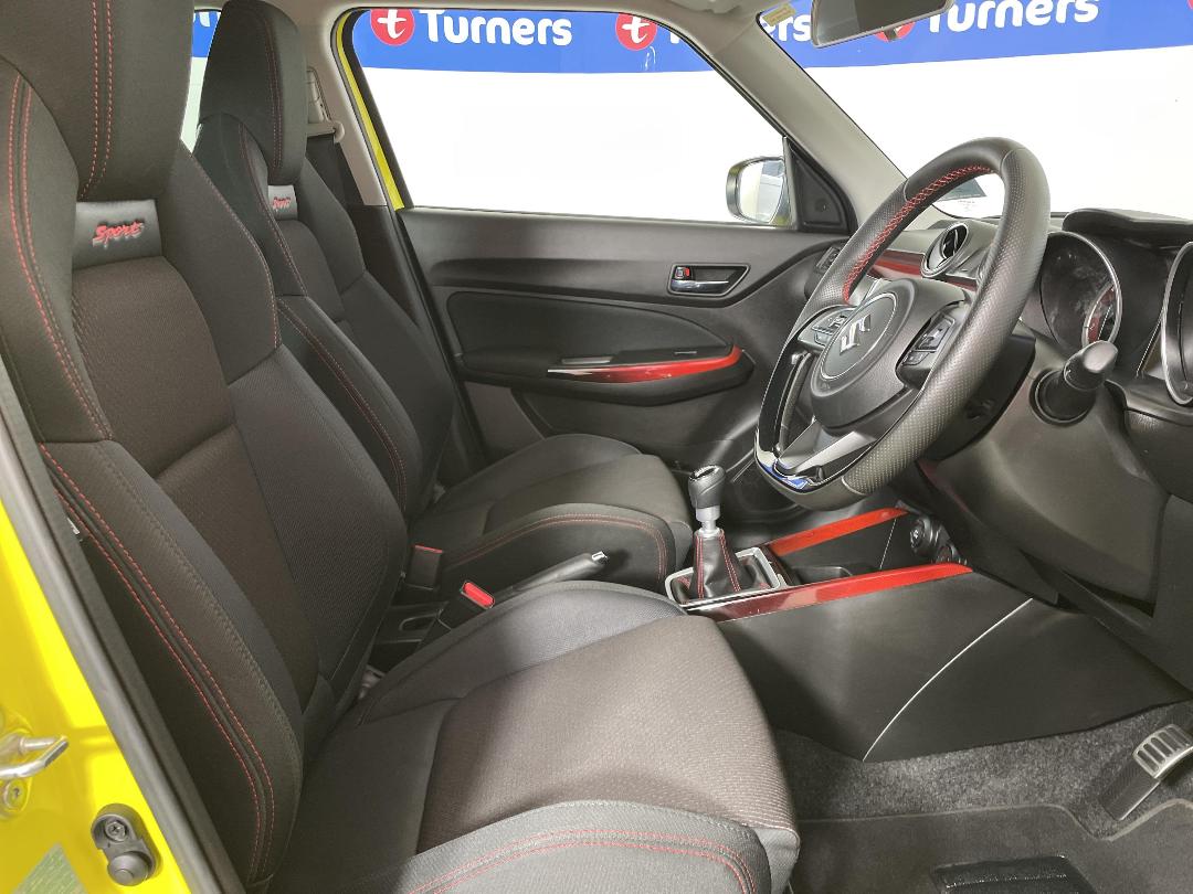 Photo '16' of Suzuki Swift