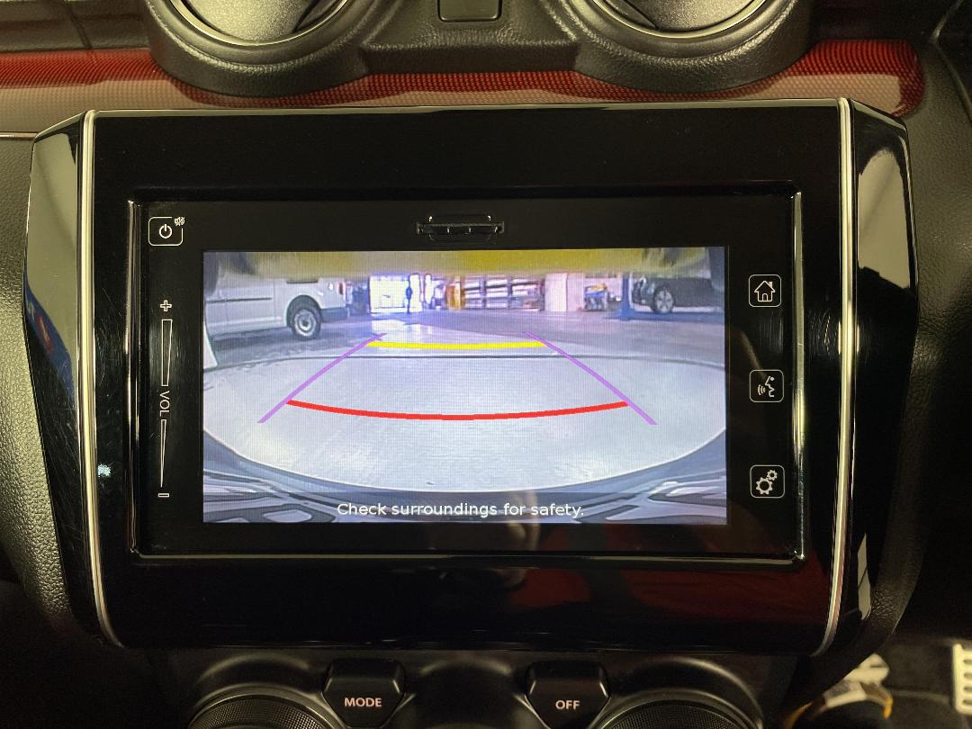 Photo '31' of Suzuki Swift