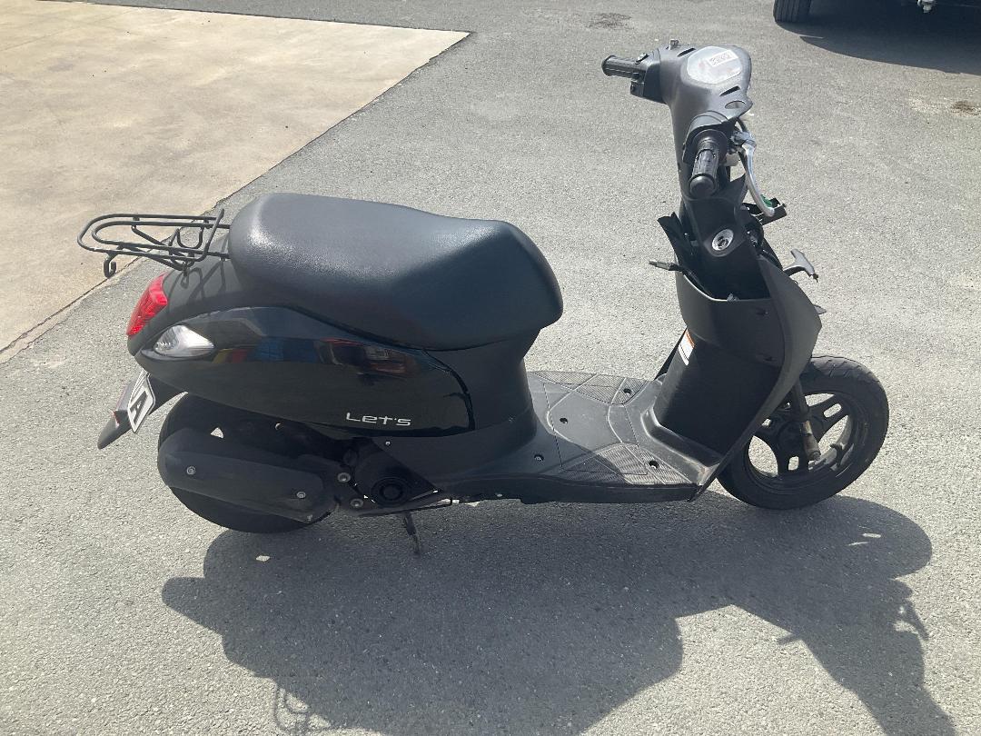 Photo '4' of Suzuki UZ50