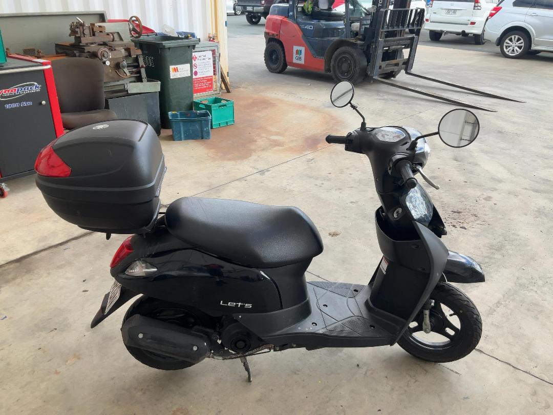 Photo '2' of Suzuki UZ50