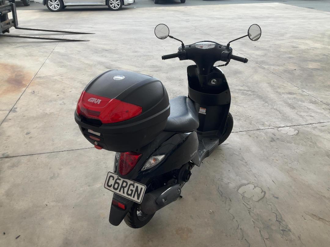 Photo '3' of Suzuki UZ50